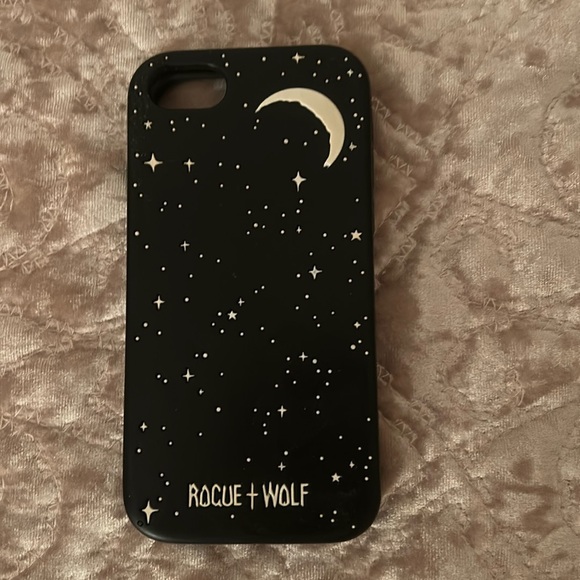 iPhone 7/8 Stardust Rogue + Wolf Phone Case - Picture 1 of 3